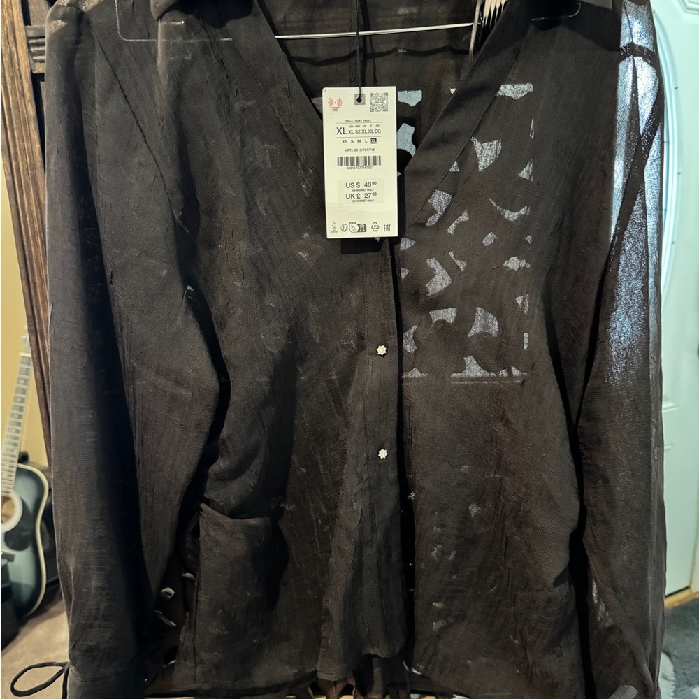 ZARA Relaxed Sheer Women's Lightweight blouse with rhinestone buttons - Picture 5 of 8